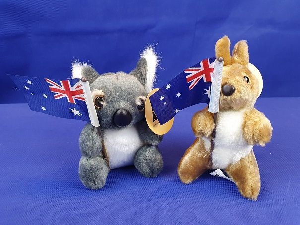 Pluche Kangaroo 10 cm met vlag
